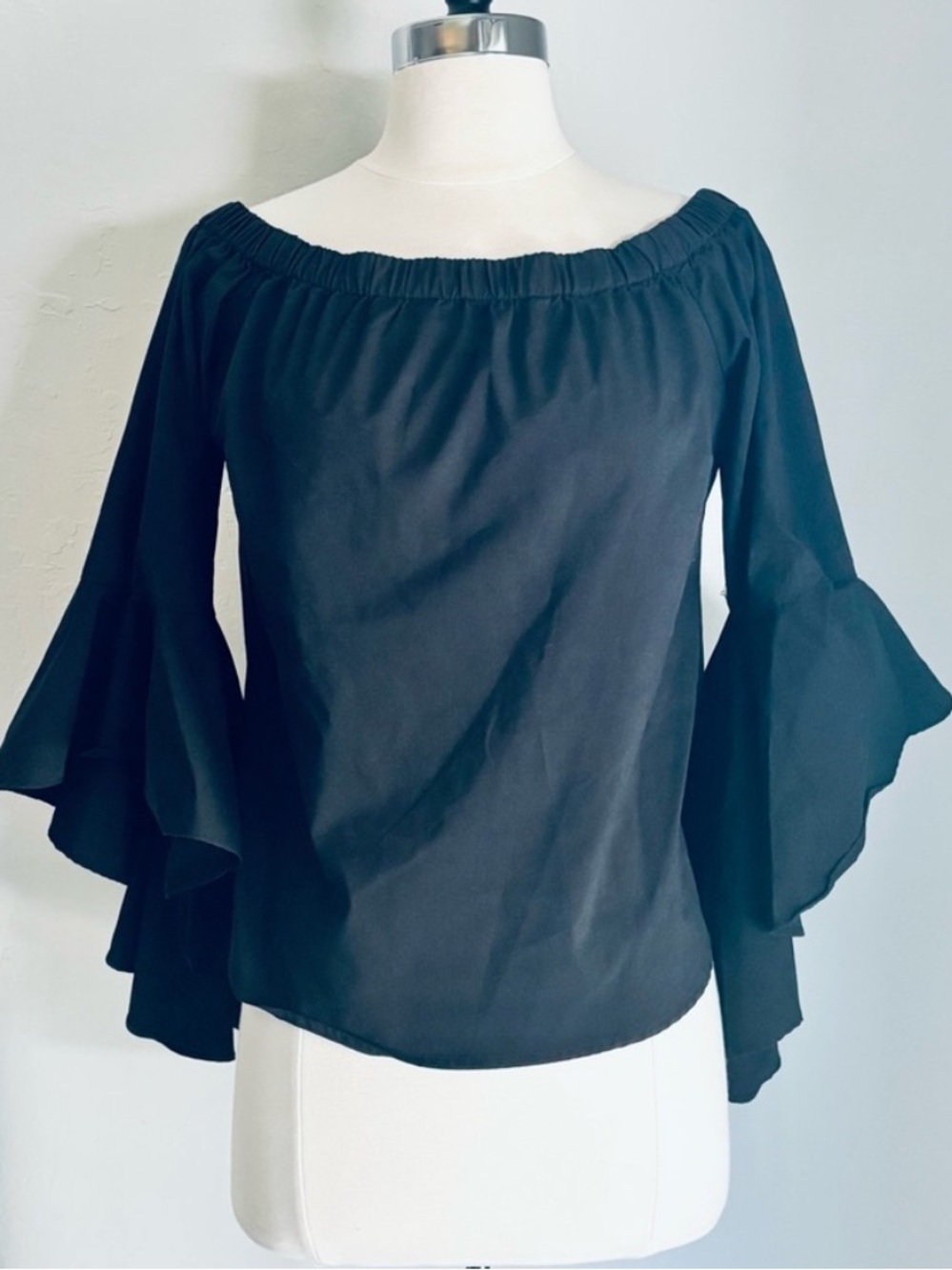 New York & Co Black Cotton Blend Off-Shoulder Dramatic Ruffle Bell Sleeve Top, M